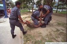 Número de mortos em confrontos com a polícia do Rio no primeiro semestre foi o menor desde 2001.